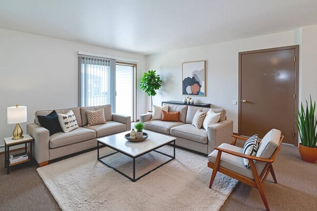 Building Photo - Hornbrook Estates Apartments