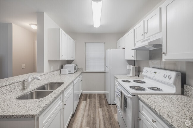 2BR, 2BA - 1,100SF - Kitchen - 403 S Thomas Rd