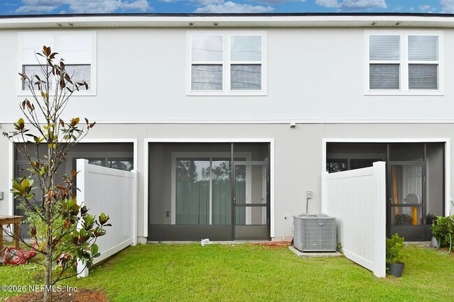 Photo - 141 Sage Br St