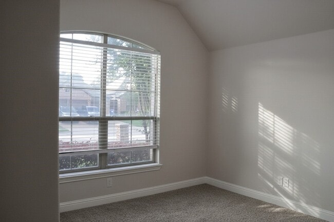 Photo - 5709 Ridgepass Ln
