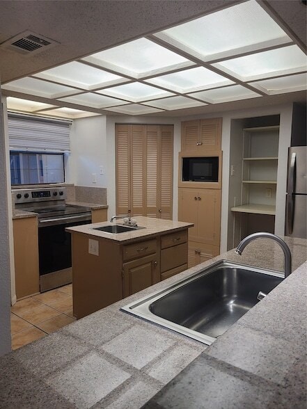 Photo - 305 Centennial Blvd