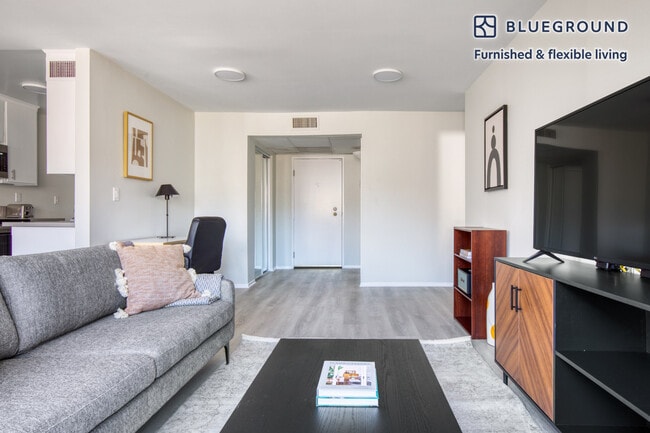 Photo - 616 N Sweetzer Ave Unit FL2-ID491