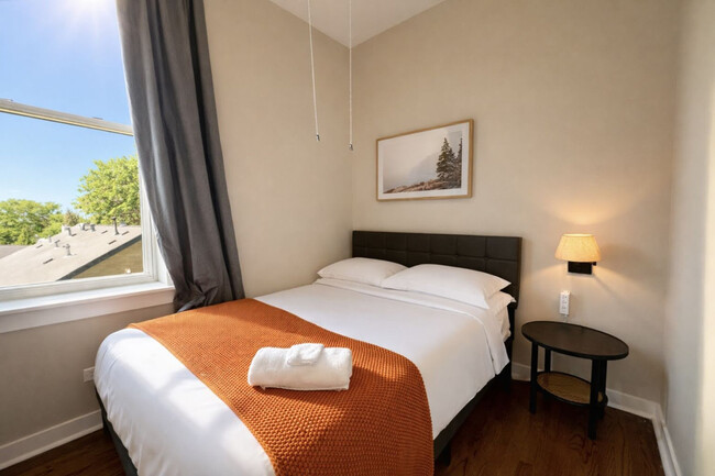 Photo - 736 N Throop St Unit SI ID1379052P