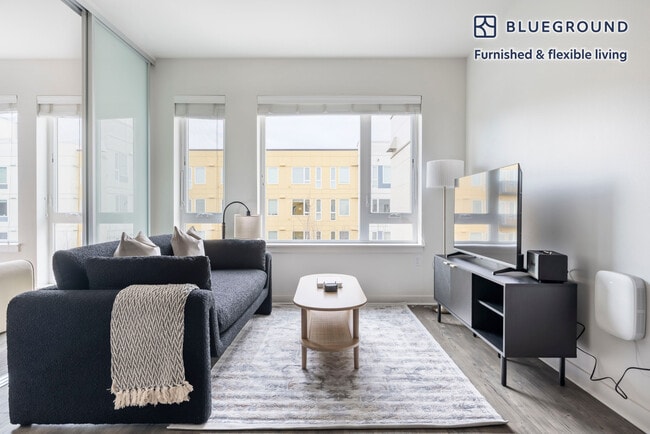 Building Photo - 15301 NE Turing St Unit FL8-ID997