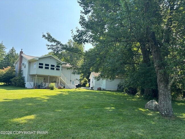 Photo - 2639 Lakeshore Dr