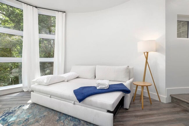 Photo - 15 Dearhurst Rd Unit ID1221890P