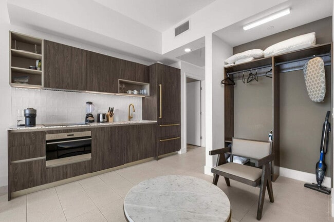 Photo - 159 NE 6th St Unit SI FL49-ID1255896P