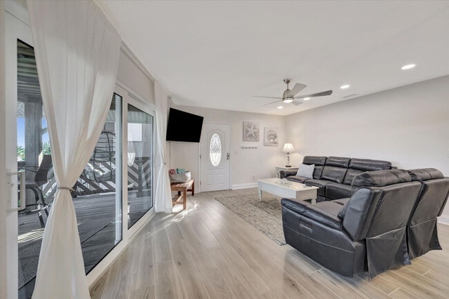 Photo - 10 Gulf Blvd Unit SI ID1475816P