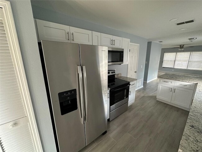 Photo - 155 Stefanik Rd