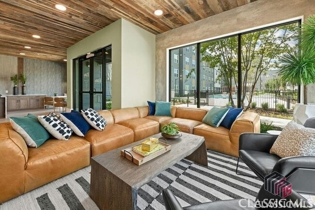 Photo - 180 Newton Bridge Rd Unit B6