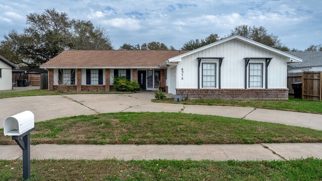 Photo - 6314 Senators Dr Unit ID1268430P