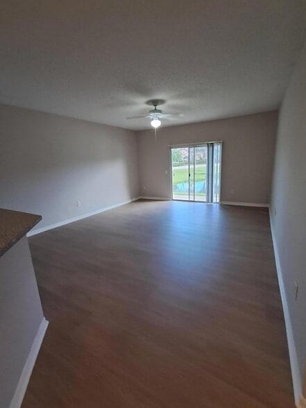 Photo - 280 Crestwood Cir Unit 102