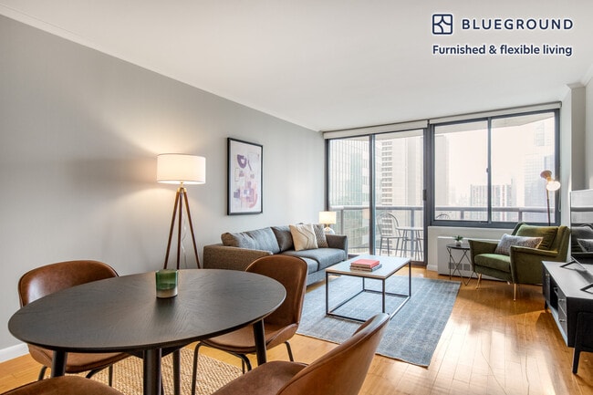 Building Photo - 235 W 48th St Unit SI FL39-ID382