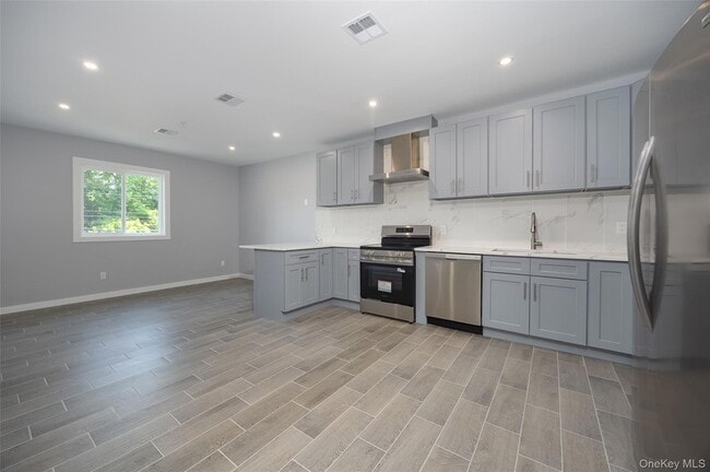 Photo - 126 Innis Ave Unit 2-3