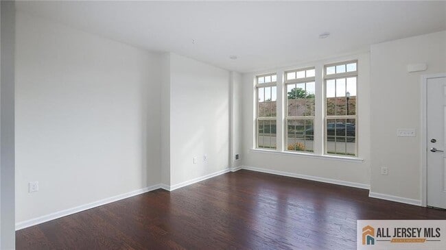 Photo - 95 Robeson St