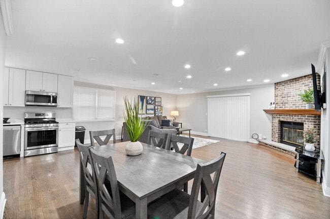 Building Photo - 1908 Kingsley Dr Unit SI ID1285094P