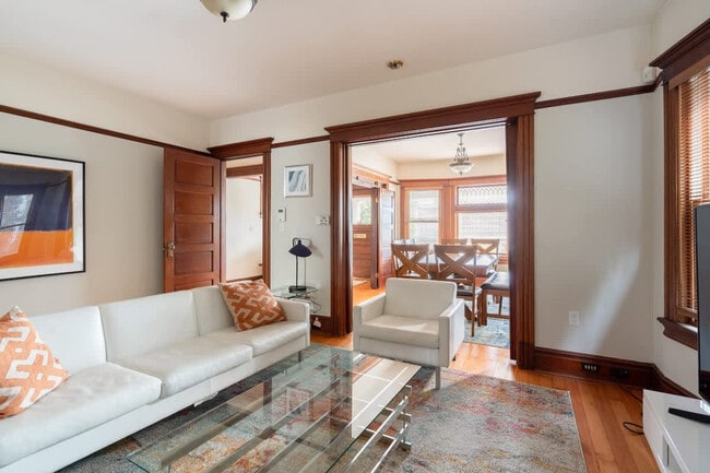 Photo - 26 NE 11th Ave Unit ID1309845P