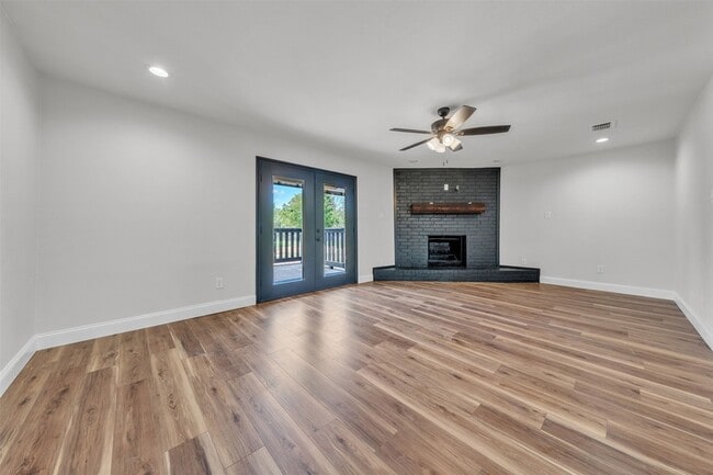 Photo - 313 County Rd 805A