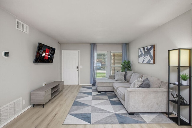 Photo - 5727 Valley Point Unit SI ID1626236P