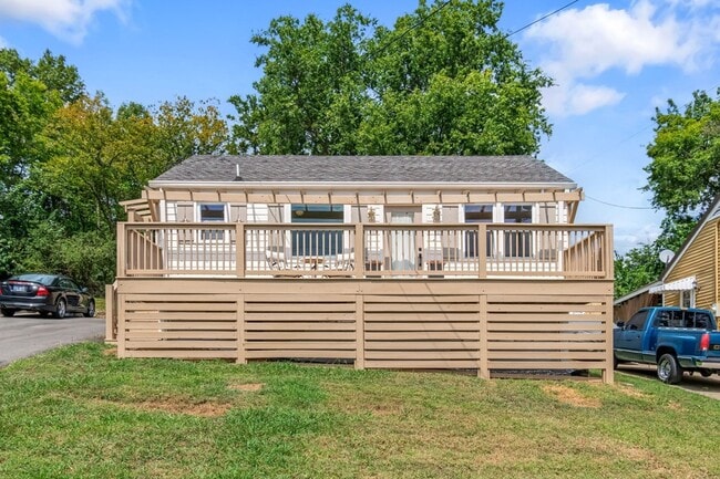 Photo - 3804 Lookout Dr