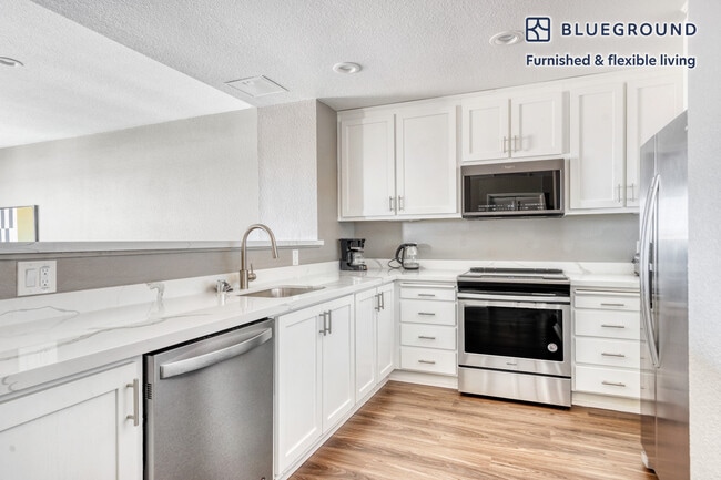 Photo - 367 Santana Row Unit FL4-ID914