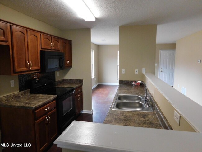 Photo - 144 Flower Cir