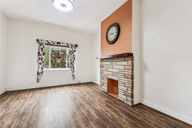 Photo - 4106 Garden Way