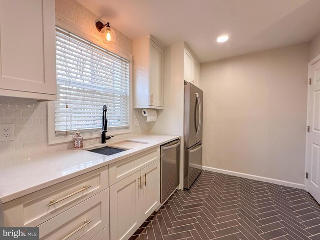 Photo - 226 Guthrie Ave