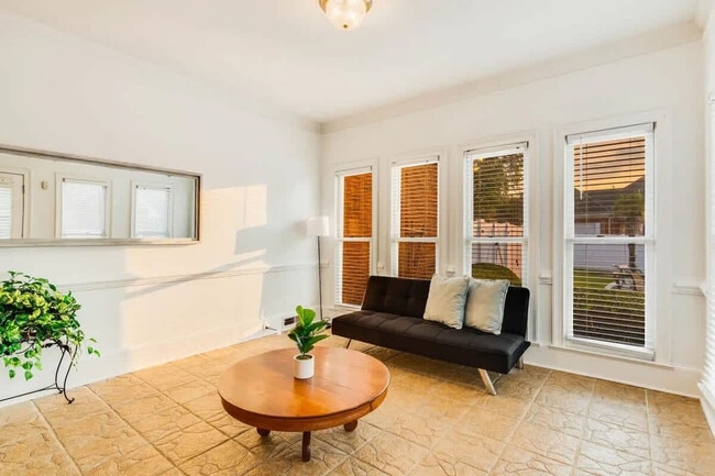 Photo - 1408 Aramore Dr SE Unit SI ID1569956P