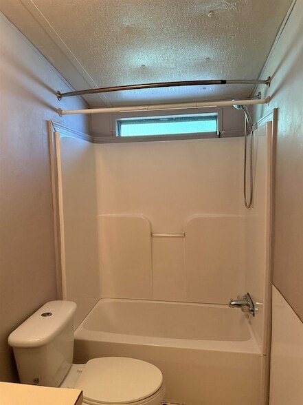 Photo - 8012 Pin Oak Rd