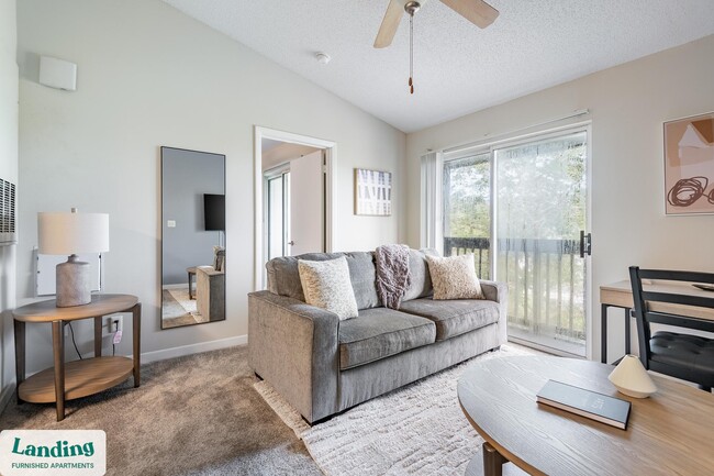 Building Photo - 1000 Palm Pl Dr NE Unit 1833.1411675