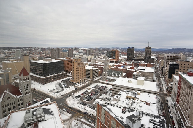 Building View - State Tower