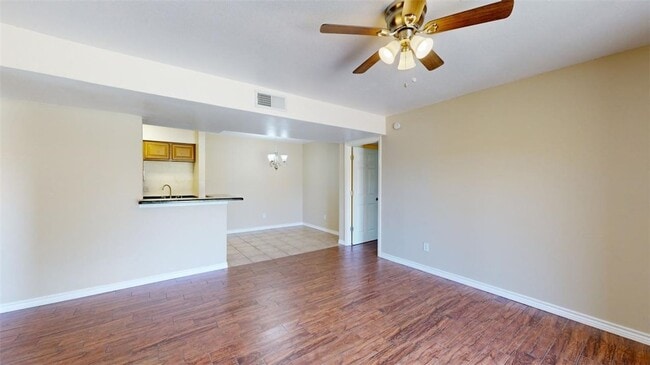 Photo - 904 University Oaks Blvd Unit 97