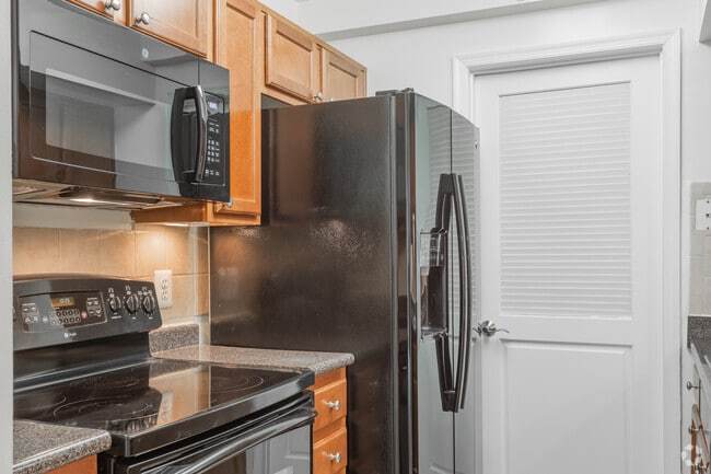 Interior Photo - Bethesda Hill