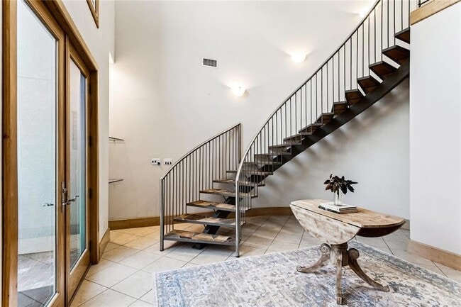 Photo - 1129 N Lee Rd