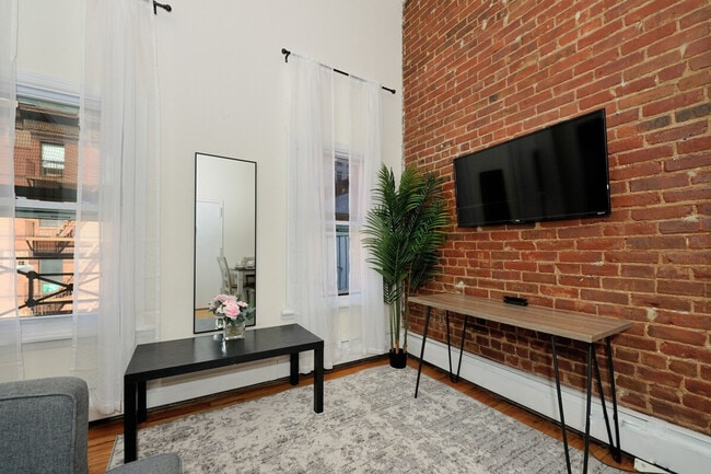 Building Photo - 356 W 37th St Unit SI ID1323896P