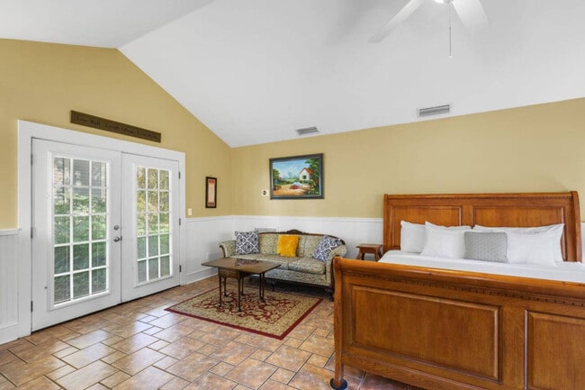 Photo - 205 SE 7th St Unit SI ID1359136P