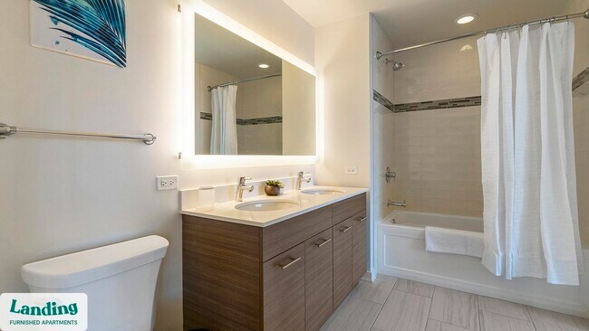 Photo - 347 W Chestnut St Unit 1313