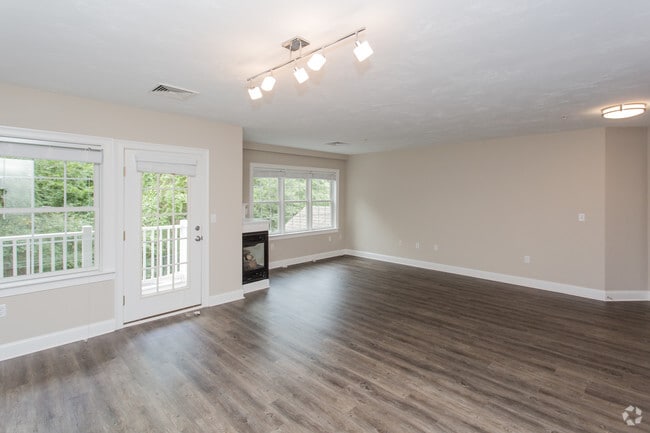 Photo - Hastings Village