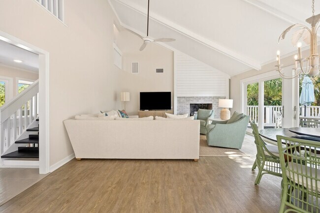 Photo - 162 Pioneer Loop Unit ID1253399P