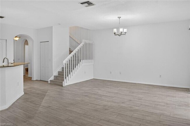 Photo - 7005 Romana Way