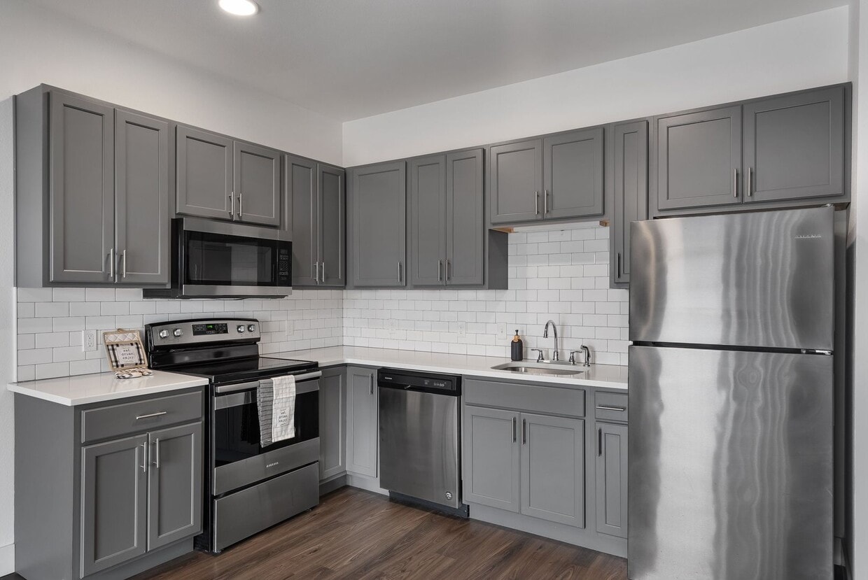 Floor Plan - Luxury 1Br Overlooking Mississippi River