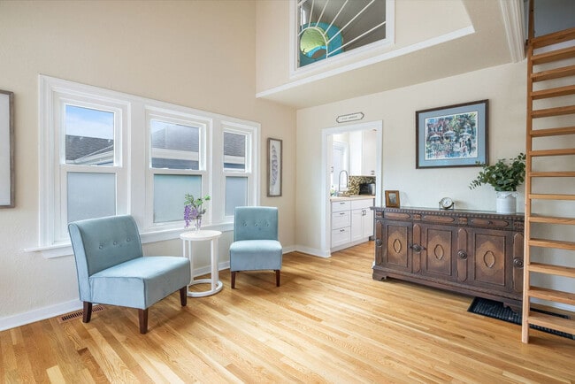 Photo - 4045 45th Ave SW Unit ID1299301P