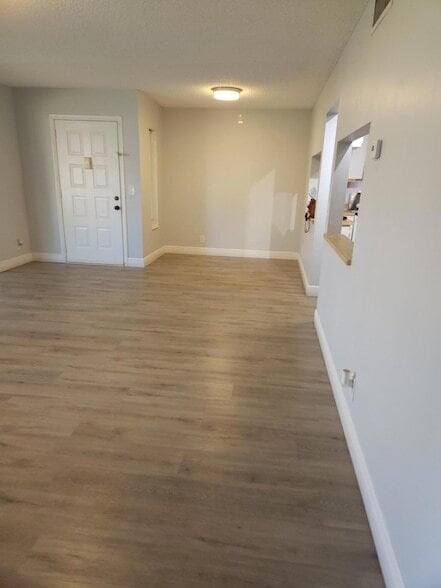Photo - 502 Shady Pine Way Unit D2