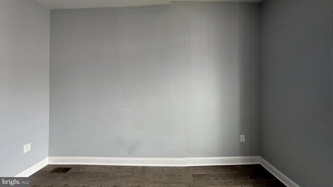 Photo - 1932 Clarence St