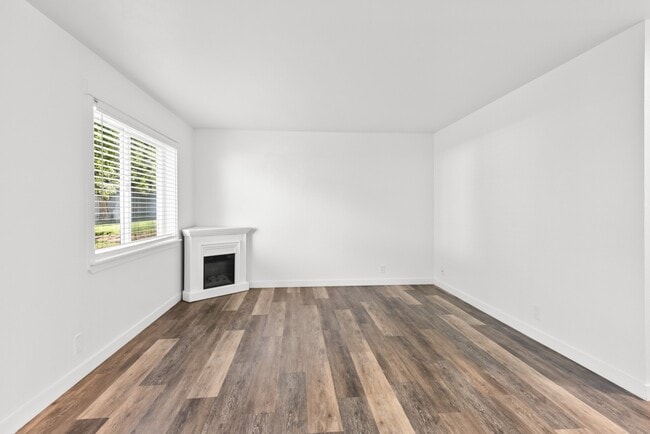 Photo - Sienna Pointe