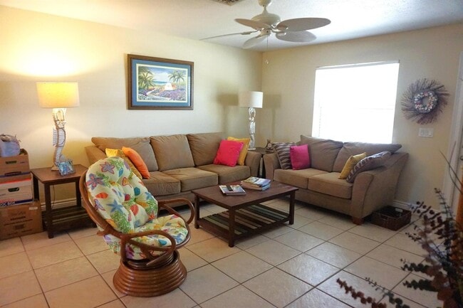 Photo - 1699 NE 23rd Terrace