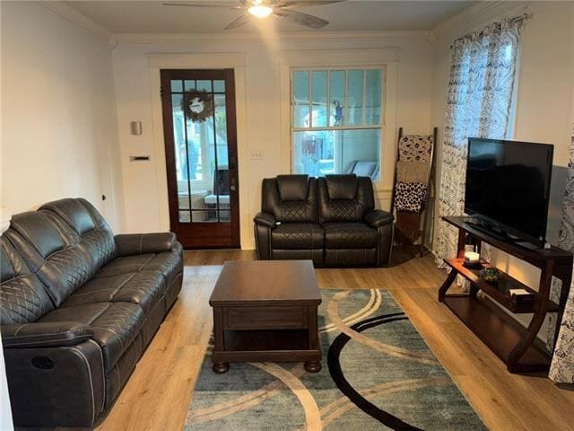 Photo - 2427 Peniston St