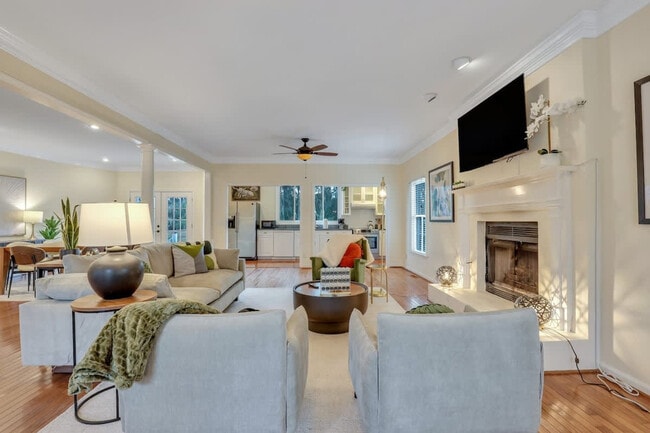 Photo - 109 E Point Dr Unit ID1244810P