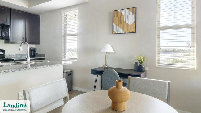 Photo - 4590 Winkler Ave Unit 03-204.1410925